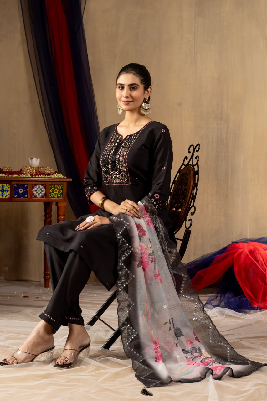 Elegant Embroidered Straight Kurti Pant Dupatta Set – GE04-03 | 4 Classic Colors