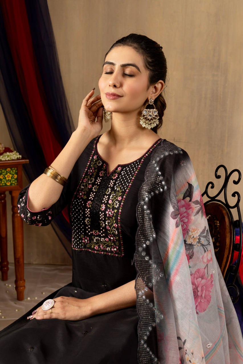 Elegant Embroidered Straight Kurti Pant Dupatta Set – GE04-03 | 4 Classic Colors