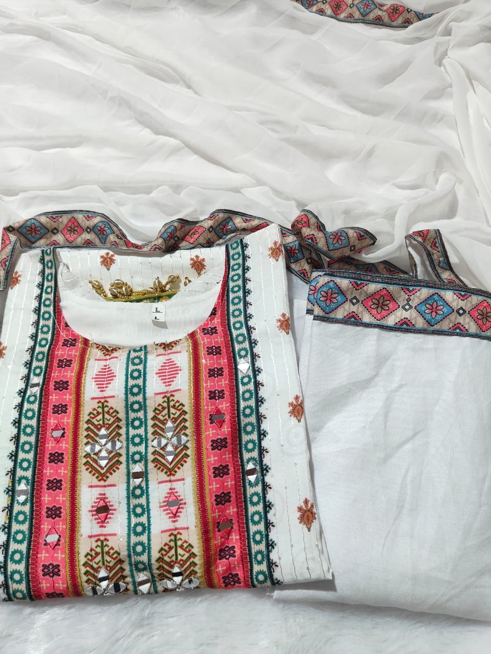 Ivory Pakistani Suit with Digital Print & Sequin Work (Sizes M to 10XL)