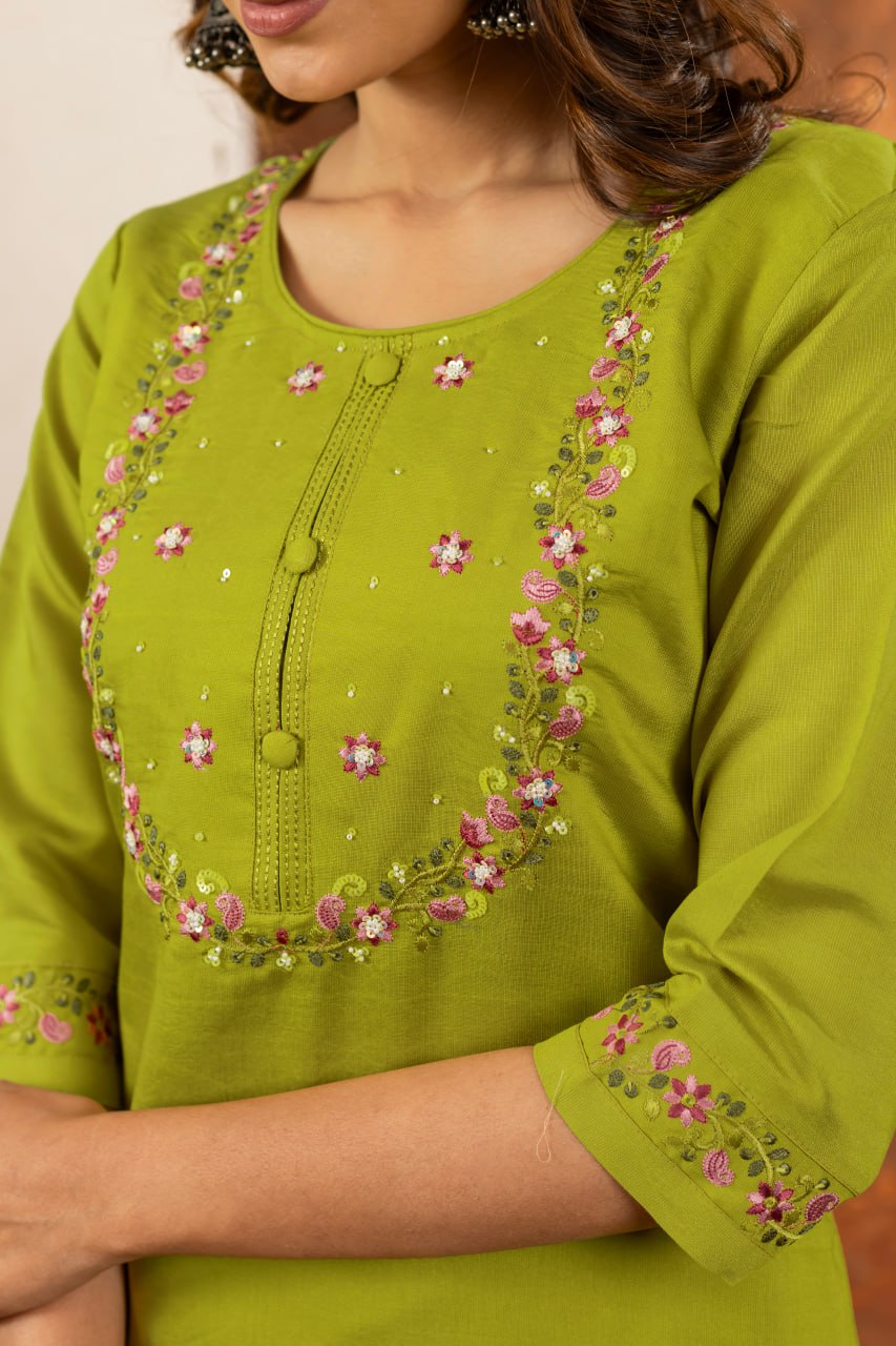 Elegant Embroidered Straight Kurti Pant Dupatta Set – GE04-07 | 6 Stunning Colors