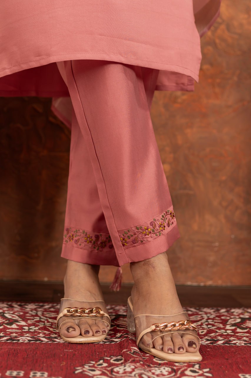 Elegant Embroidered Straight Kurti Pant Dupatta Set – GE04-07 | 6 Stunning Colors