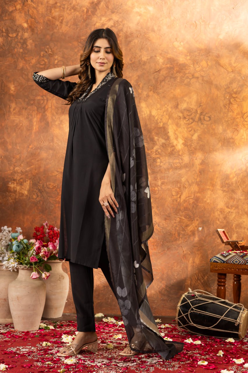 Elegant Embroidered Straight Kurti Pant Dupatta Set – GE04-06 | 7 Stunning Colors