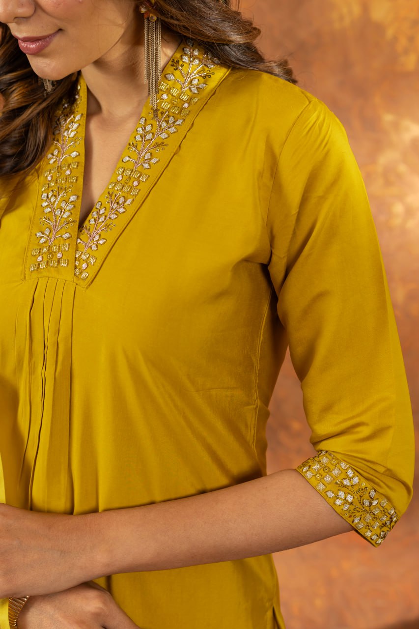 Elegant Embroidered Straight Kurti Pant Dupatta Set – GE04-06 | 7 Stunning Colors