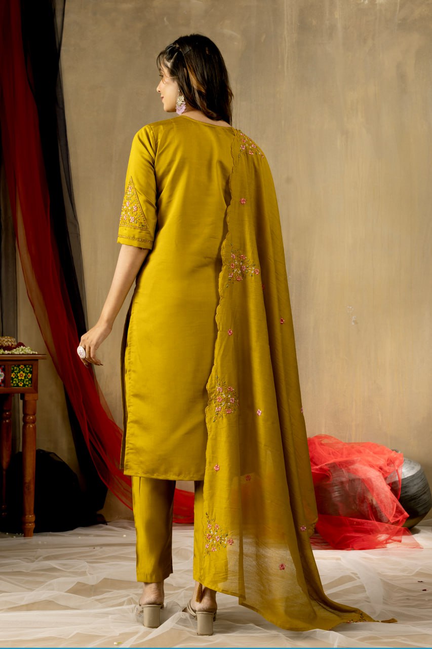 Elegant Embroidered Straight Kurti Pant Dupatta Set – GE04-05 | 4 Rich Colors
