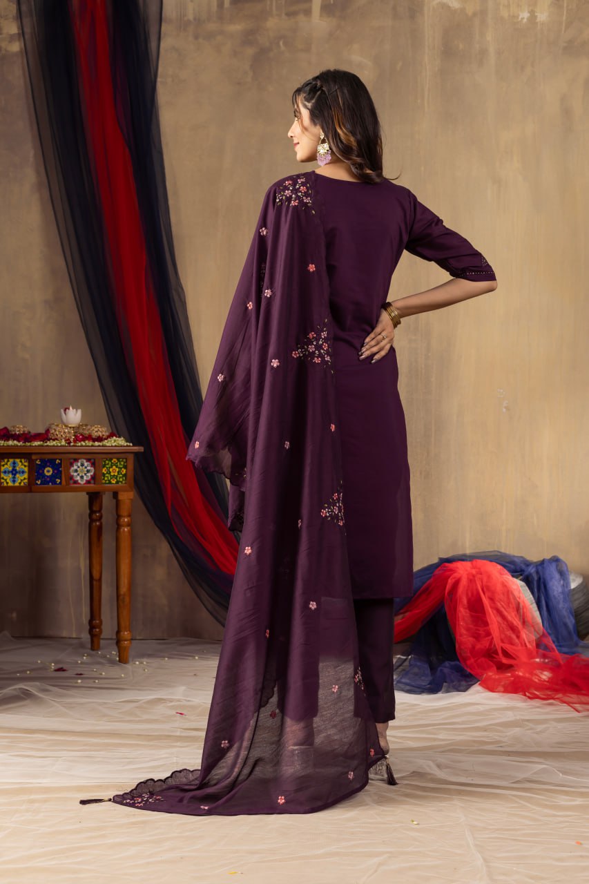 Elegant Embroidered Straight Kurti Pant Dupatta Set – GE04-05 | 4 Rich Colors