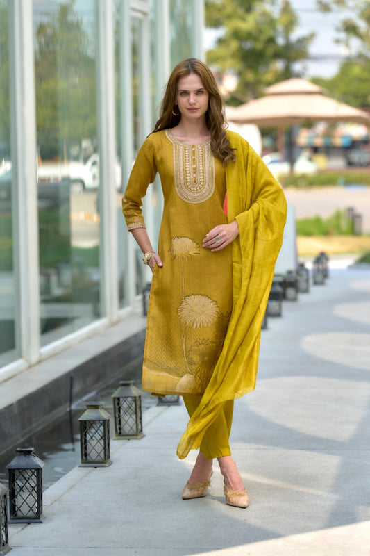 Elegant Straight Kurti Pant Dupatta Set | Garmex Export