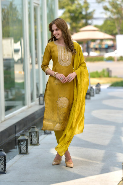 Elegant Straight Kurti Pant Dupatta Set | Garmex Export