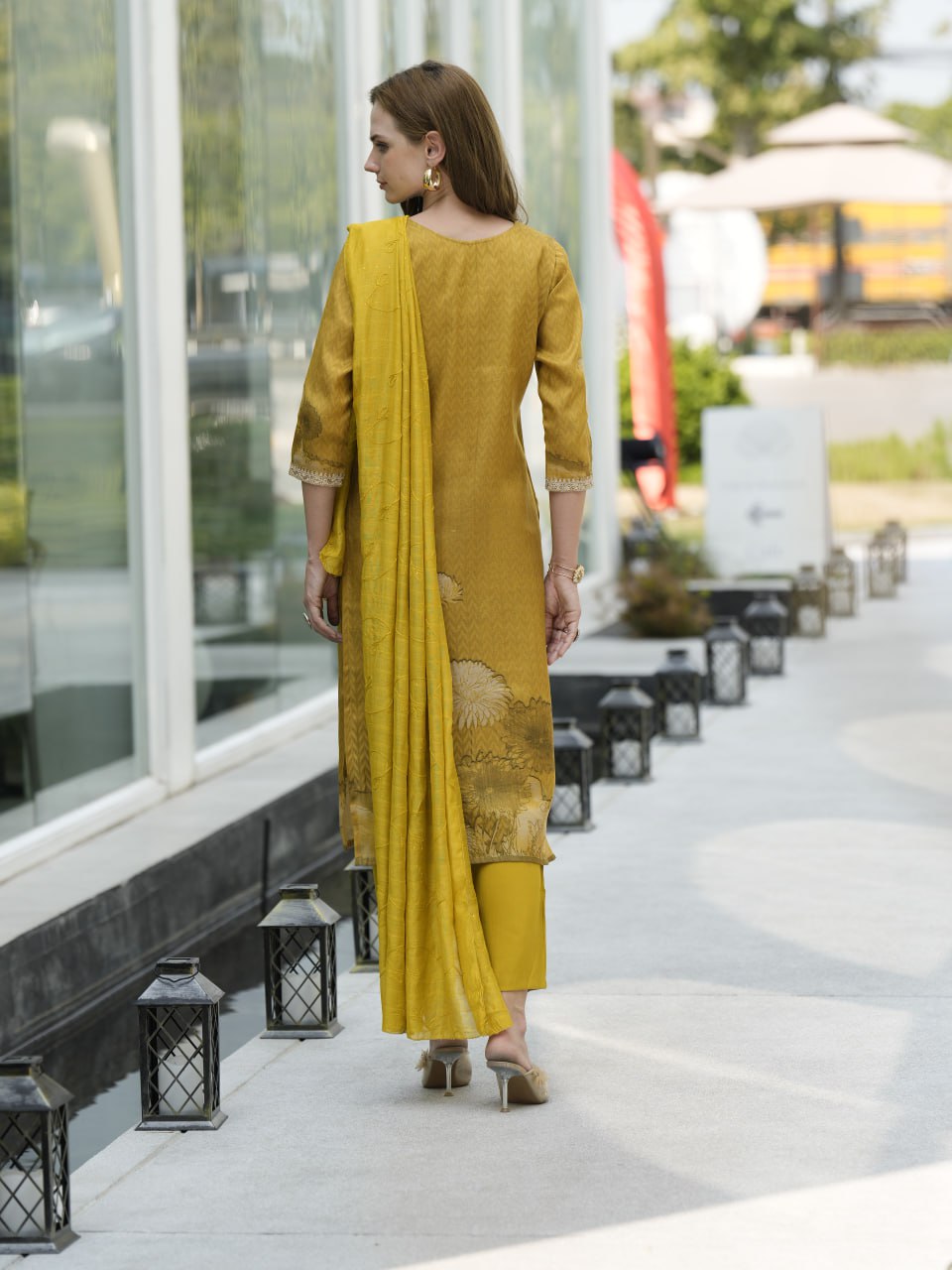 Elegant Straight Kurti Pant Dupatta Set | Garmex Export