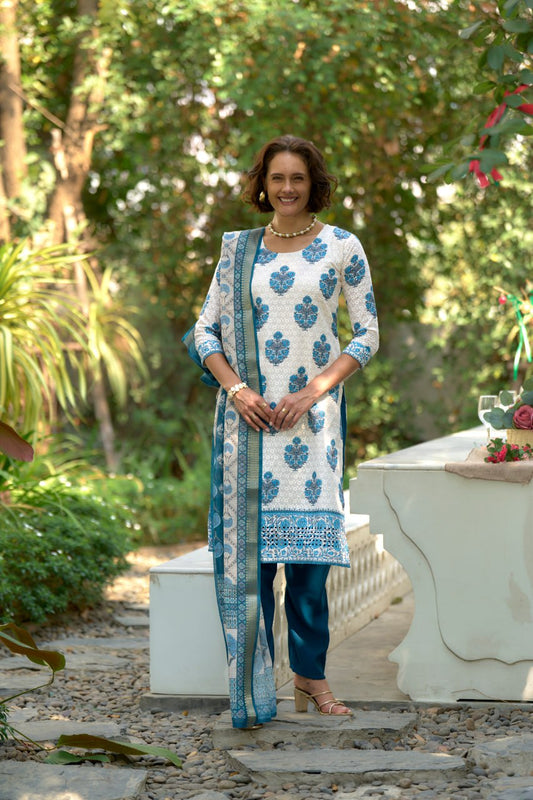 Elegant Straight Kurti Pant Dupatta Set | Garmex Export